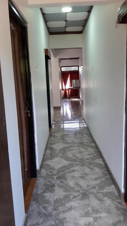 Yaarl Holiday Inn Jaffna Exterior photo